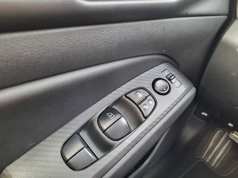 Used 2024 Nissan Altima 2.5 SV image 23