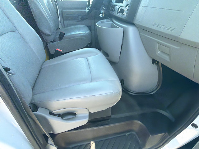 Used 2022 Ford E-350 and Econoline 350 Super Duty w/ Power Windows & Locks Group RWD image 13