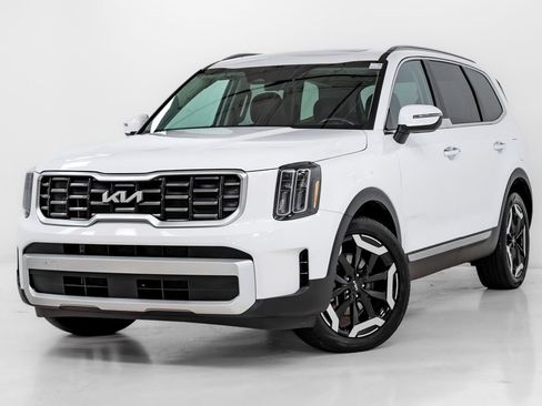 Used 2025 Kia Telluride S AWD/4WD image 1