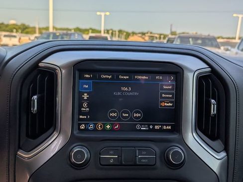 Used 2021 Chevrolet Silverado 1500 LT w/ Texas Edition Plus AWD/4WD image 6