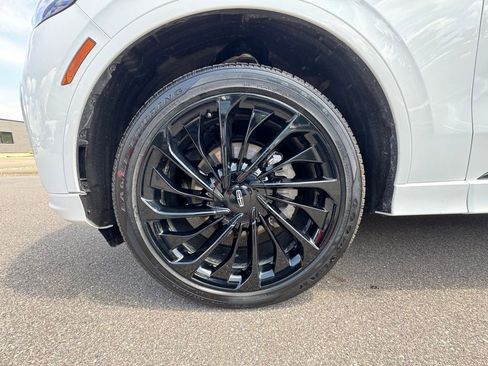 Used 2025 Lincoln Aviator Reserve w/ Jet Appearance Package AWD/4WD image 12