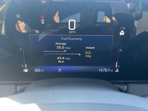 Certified 2024 Chevrolet TrailBlazer RS w/ Driver Confidence Package image 12