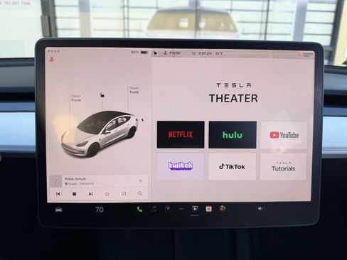 Used 2021 Tesla Model 3 Performance image 4