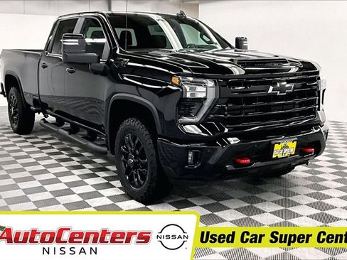 Used 2025 Chevrolet Silverado 2500 LT w/ Trail Boss Package image 1