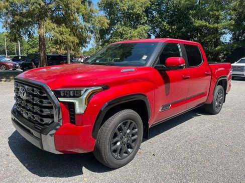 Used 2025 Toyota Tundra Platinum AWD/4WD image 1