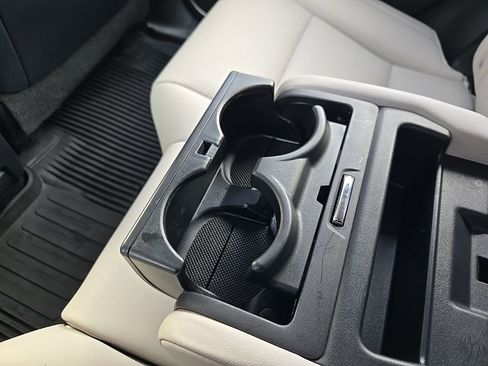 Used 2022 Lexus RX 350L Premium image 55