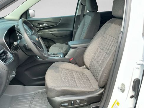 Used 2022 Chevrolet Equinox LT FWD image 10