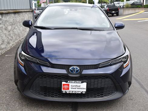 Certified 2021 Toyota Corolla LE FWD image 2