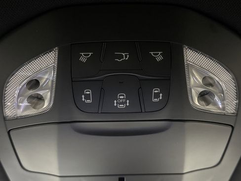 New 2026 Chrysler Pacifica Select AWD/4WD image 26