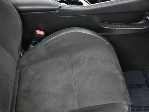 Used 2019 Dodge Challenger R/T Scat Pack w/ Shaker Package image 35