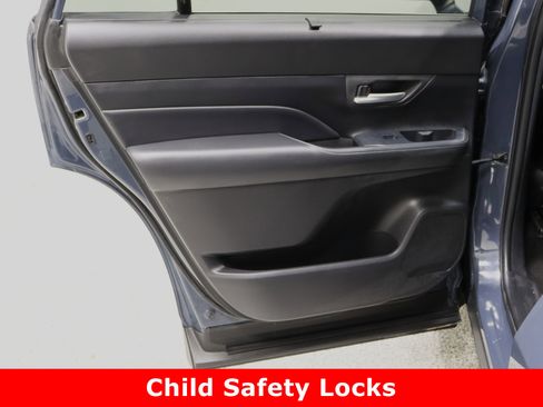 Certified 2025 Toyota Grand Highlander AWD image 27