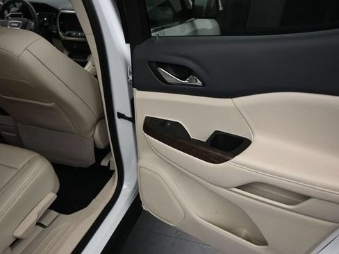 Used 2023 GMC Acadia Denali AWD/4WD image 14