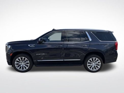 Used 2023 GMC Yukon Denali w/ LPO, Floor Liner Package AWD/4WD image 11