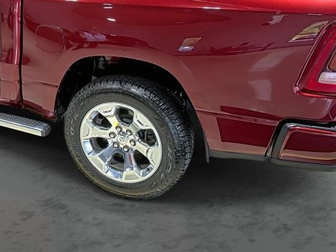 Used 2019 RAM 1500 Big Horn AWD/4WD image 11
