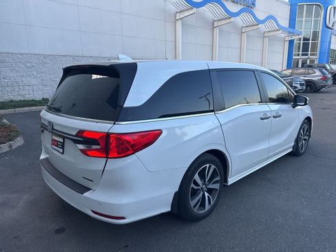 Used 2023 Honda Odyssey Touring image 10