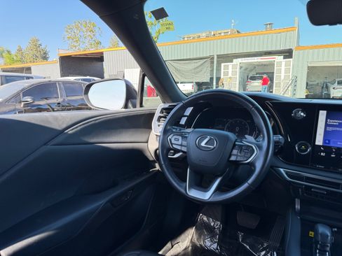 Used 2023 Lexus RX 350 FWD image 23