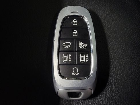 Used 2021 Hyundai Santa Fe Limited image 32