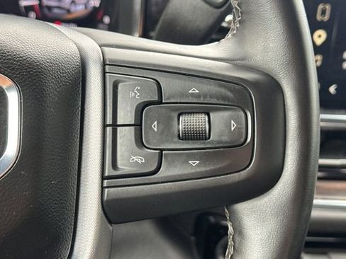 Used 2025 GMC Sierra 1500 SLT image 36