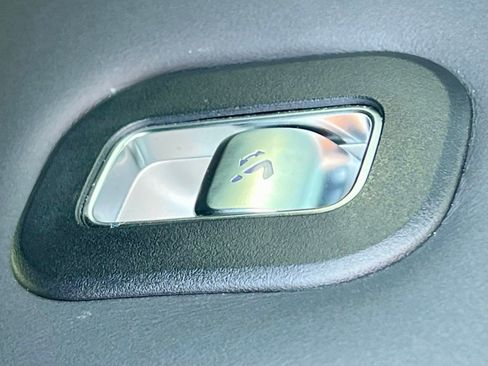 Certified 2025 Mercedes-Benz GLS 63 AMG 4MATIC image 59