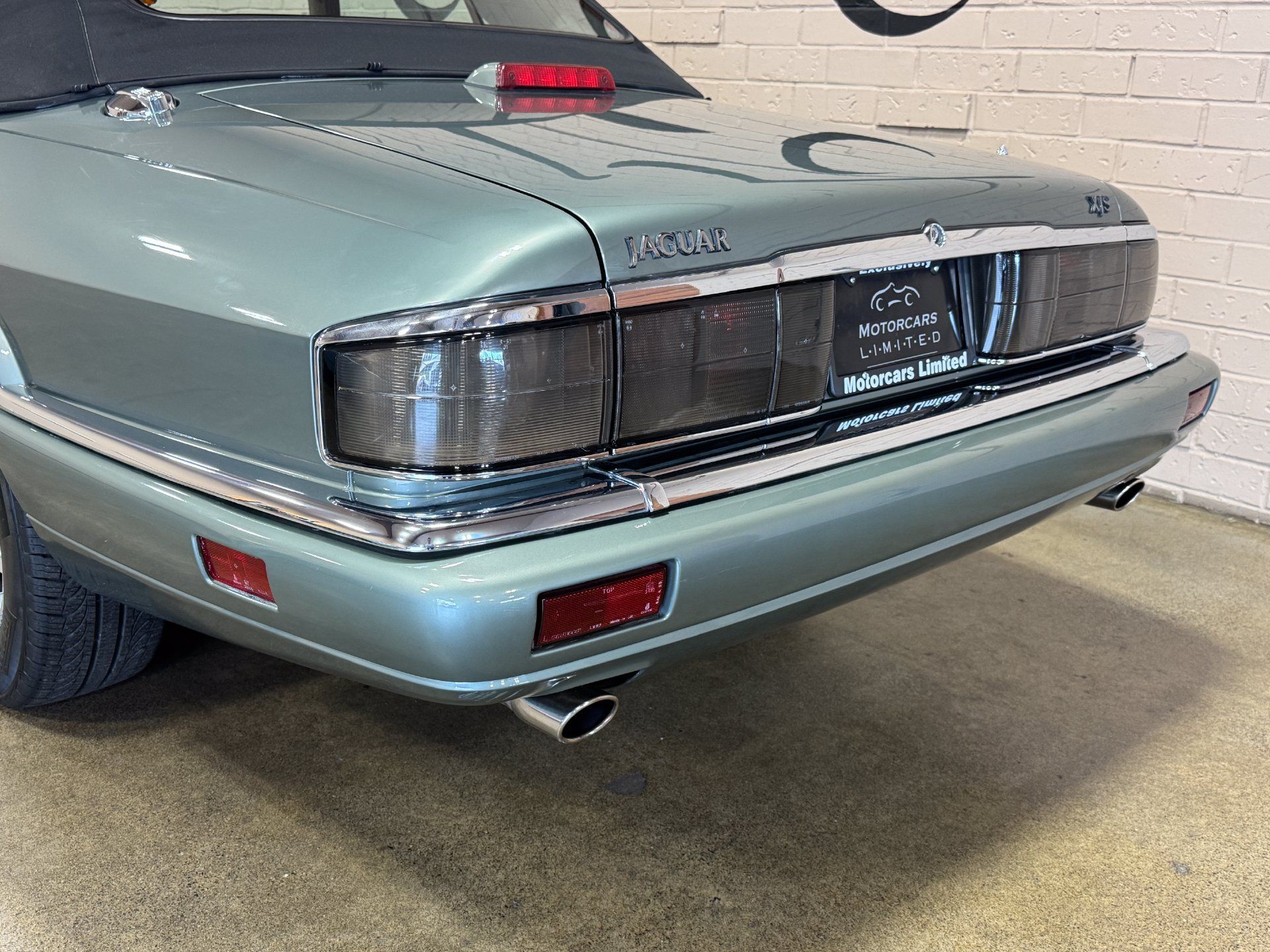 Used 1996 Jaguar XJS 4.0 Convertible RWD image 25