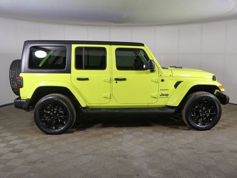 Used 2023 Jeep Wrangler Unlimited Sahara w/ Cold Weather Group AWD/4WD image 12