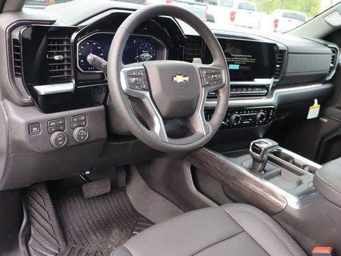 New 2026 Chevrolet Silverado 1500 LTZ w/ LTZ Premium Package AWD/4WD image 6