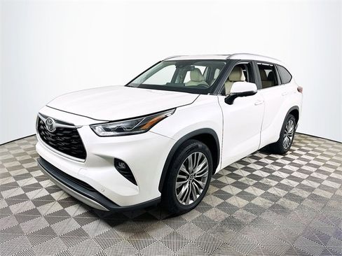 Used 2021 Toyota Highlander Platinum image 7