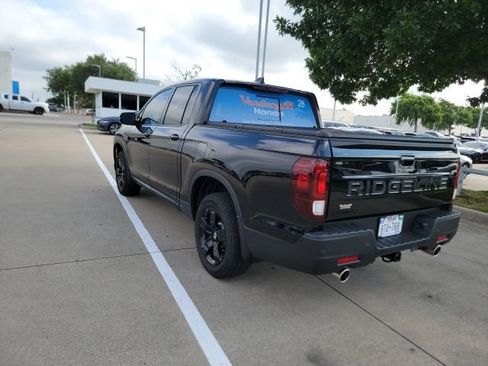 Used 2025 Honda Ridgeline Black Edition image 7