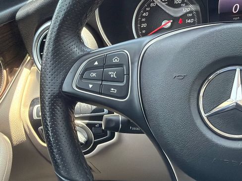Used 2019 Mercedes-Benz GLC 300 4MATIC image 20
