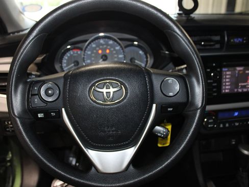Used 2016 Toyota Corolla LE FWD image 10