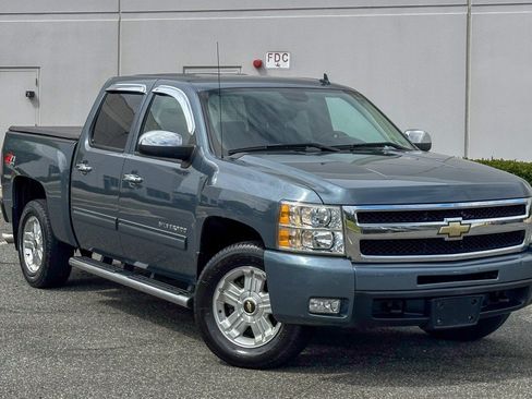 Used 2011 Chevrolet Silverado 1500 LTZ w/ LTZ Plus Package AWD/4WD image 7