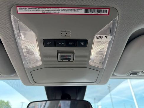 Used 2023 Toyota RAV4 LE FWD image 23