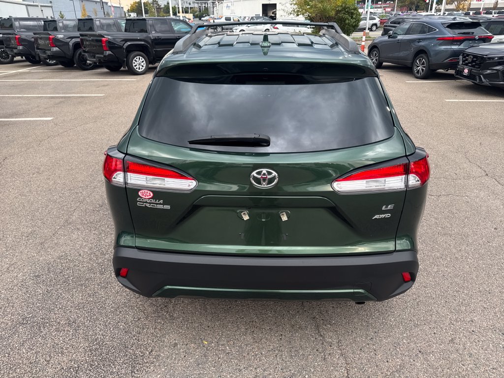 Used 2024 Toyota Corolla Cross LE w/ Moonroof Package AWD/4WD image 6