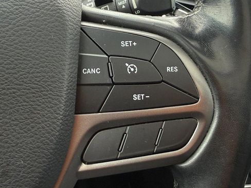 Used 2020 Jeep Cherokee Limited image 15