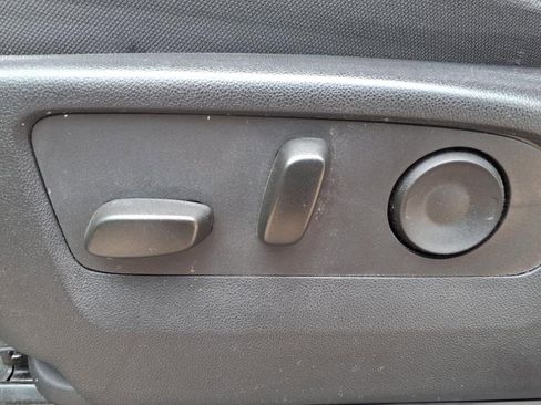 Used 2024 Chevrolet Silverado 2500 Custom w/ Custom Value Package image 23