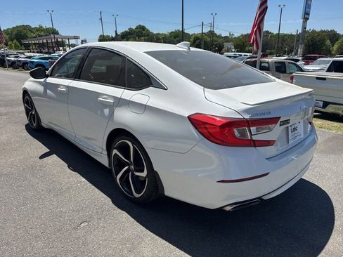 Used 2019 Honda Accord Sport image 4