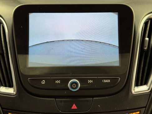 Used 2017 Chevrolet Malibu Premier w/ Premier Sun and Wheel Package image 25