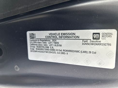 Used 2024 Chevrolet Tahoe LT w/ Luxury Package RWD image 8