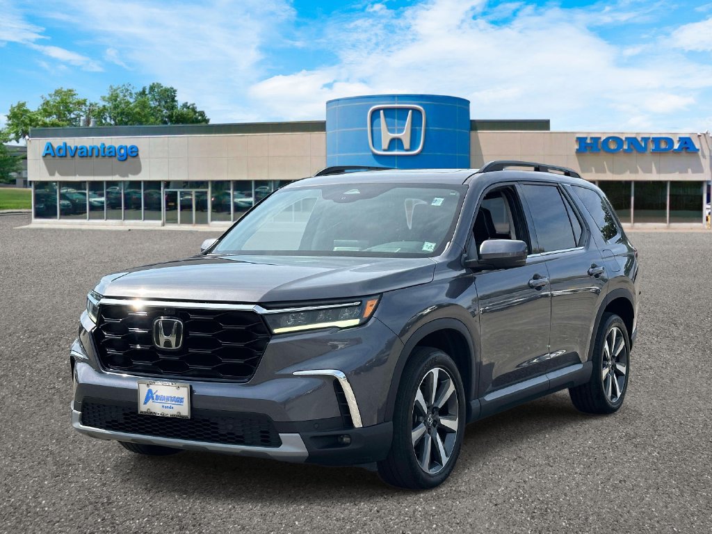 Used 2023 Honda Pilot Elite image 2