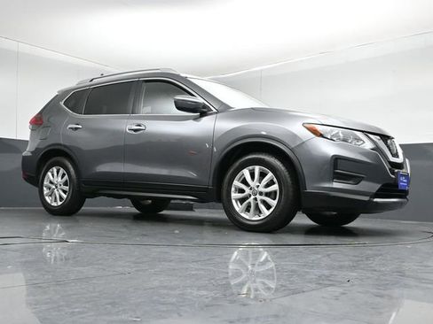 Used 2020 Nissan Rogue SV FWD image 34