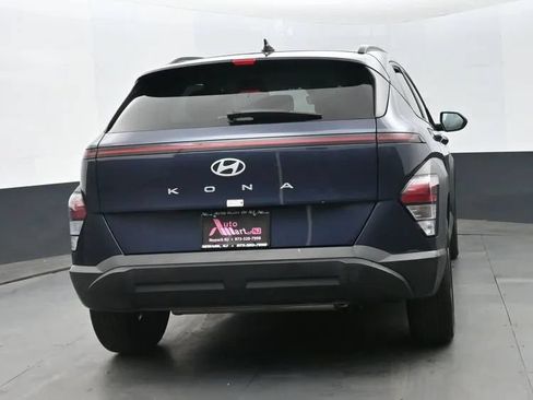 Used 2025 Hyundai Kona SEL FWD image 8