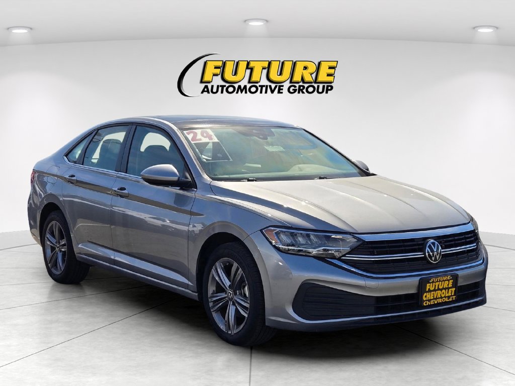 Used 2024 Volkswagen Jetta SE FWD image 1