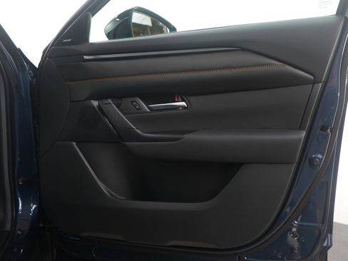 Used 2025 MAZDA CX-50 2.5 Hybrid w/ Premium Plus Pkg image 9