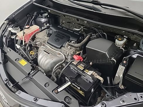 Used 2015 Toyota RAV4 LE image 35