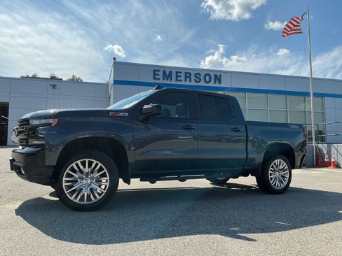 Certified 2021 Chevrolet Silverado 1500 LT Trail Boss w/ Convenience Package II AWD/4WD image 2