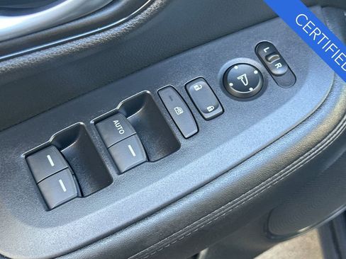Certified 2025 Honda HR-V LX image 12