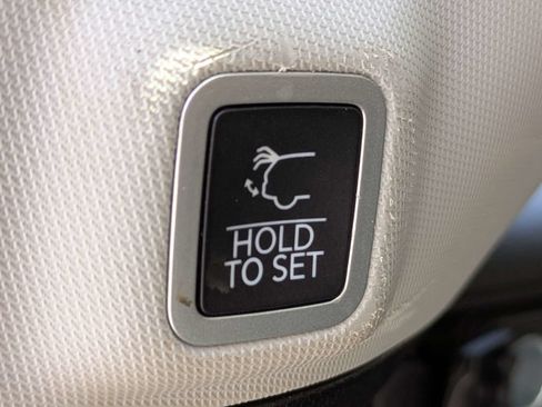 Used 2023 Jeep Grand Cherokee 4WD 4xe image 13