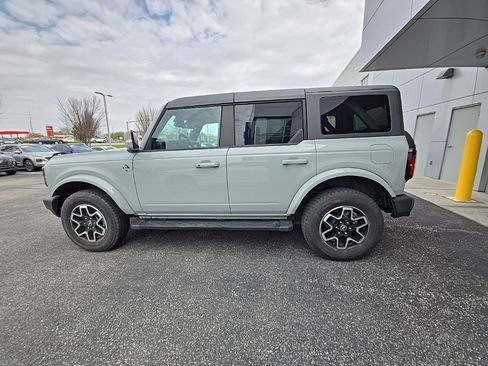 Used 2023 Ford Bronco Outer Banks image 8