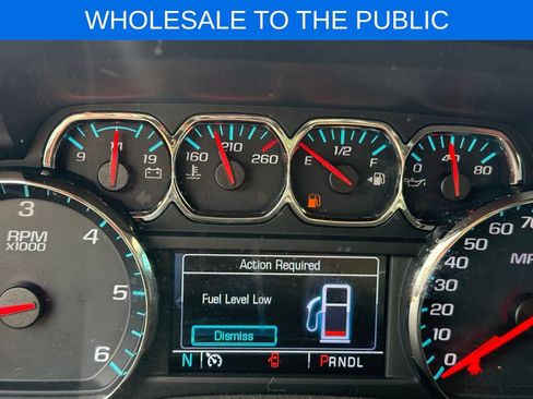 Used 2018 Chevrolet Suburban LT RWD image 20