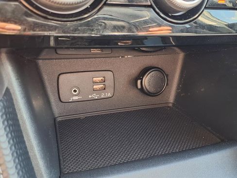 Used 2023 Subaru Forester Limited w/ Popular Package #3 image 7